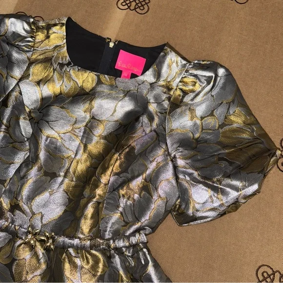 Lilly Pulitzer Priyanka Short Sleeve Dress In Gold Metallic Peony Parade Brocade - Picture 10 of 17